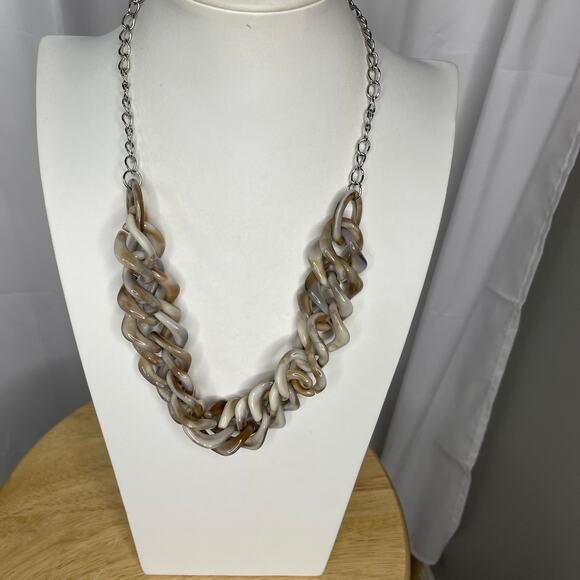 chunky resin link necklace and matching dangle earrings set costume jewelry - Picture 5 of 10